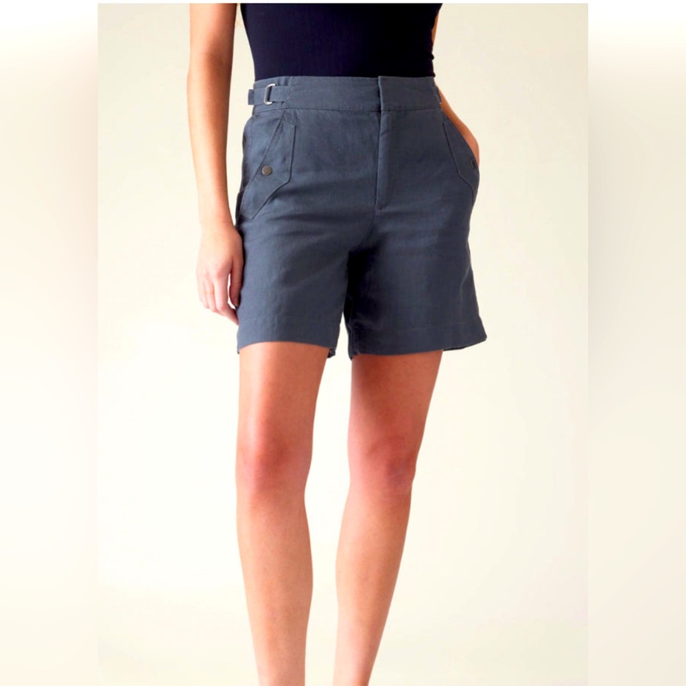 ATHLETA Voyager Linen Short NWT / NWOT Lightweight Navy Blue MSRP: $79.00